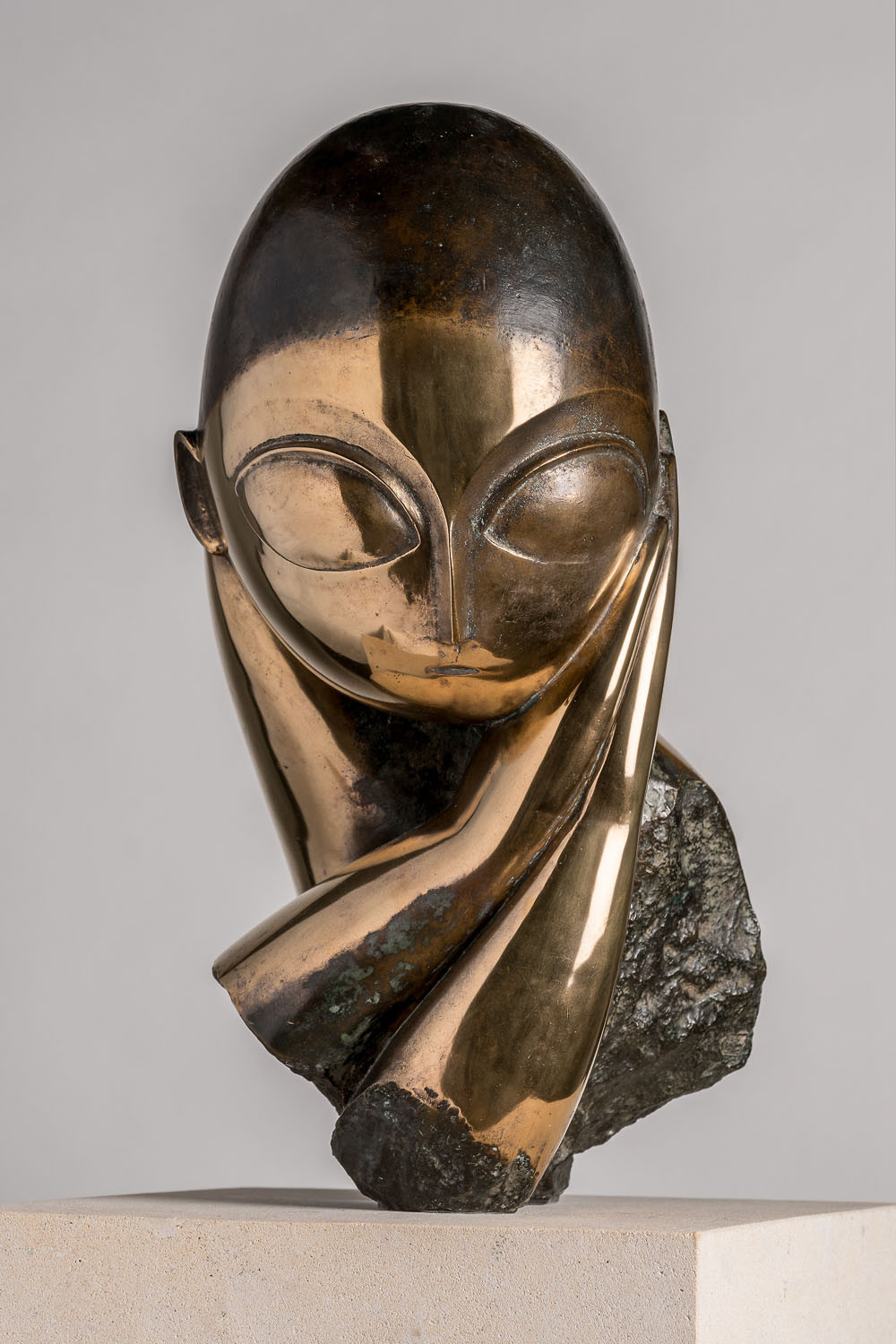 Constantin Brâncuşi: Mademoiselle Pogany I, 1913