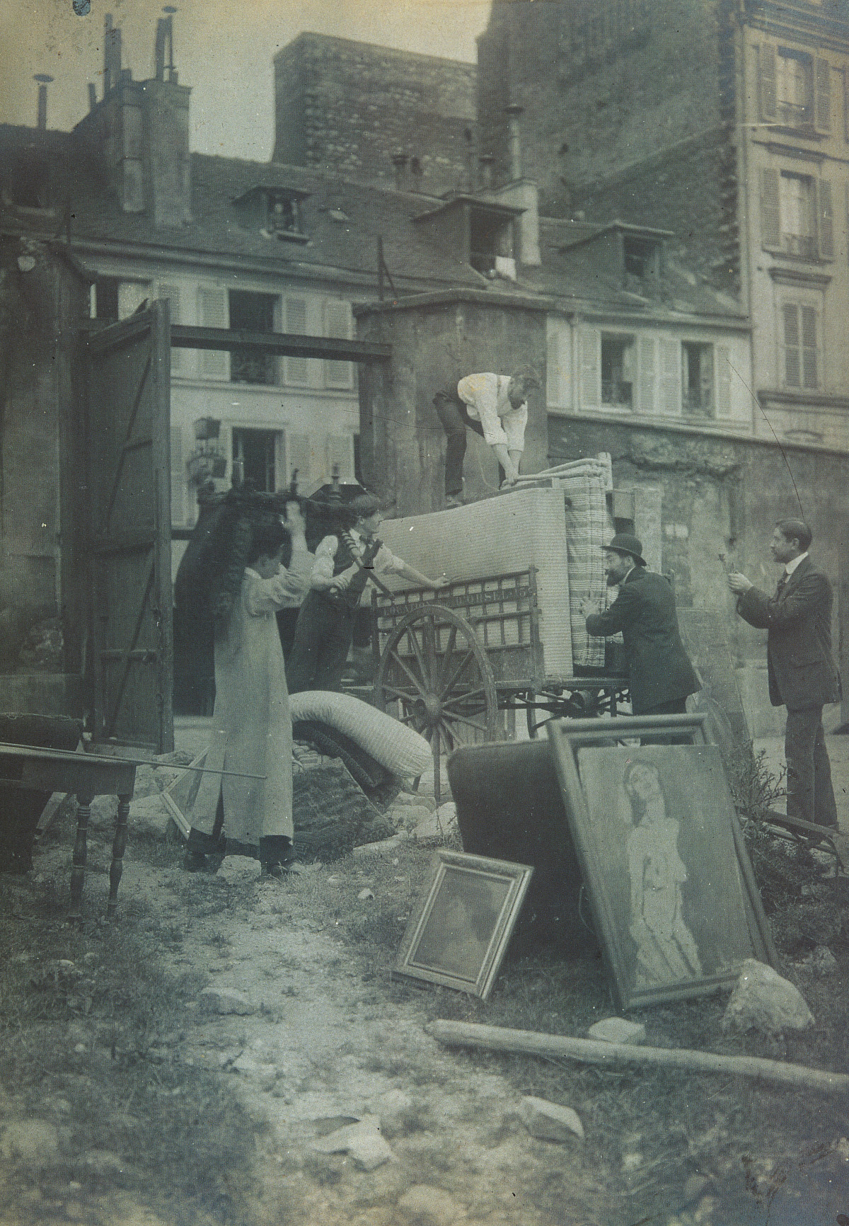 : Moving from rue du Delta, 1913