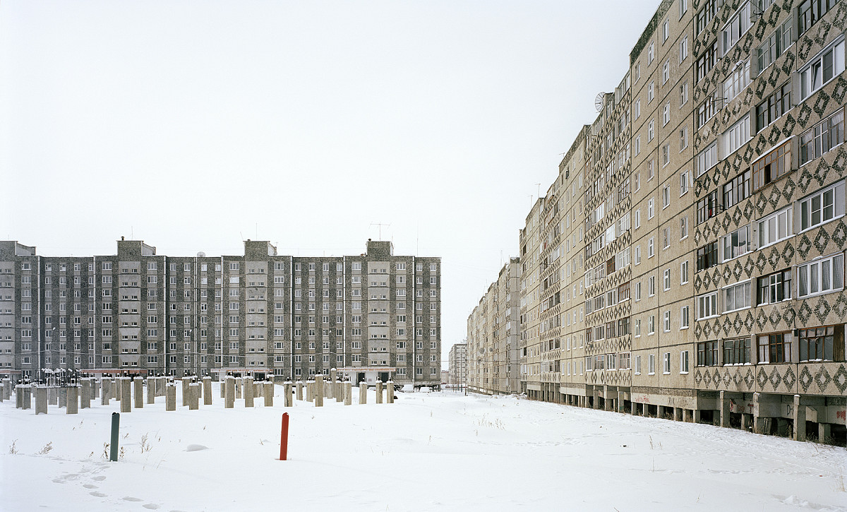 Gregor Sailer | Mirny V, Yakutia, Russia, aus der Serie "Closed Cities", 2011 | C-Print | 60 x 100 cm | ALBERTINA, Wien - Erwerbung aus Mitteln der Galerienförderung des BMKÖS 2021
