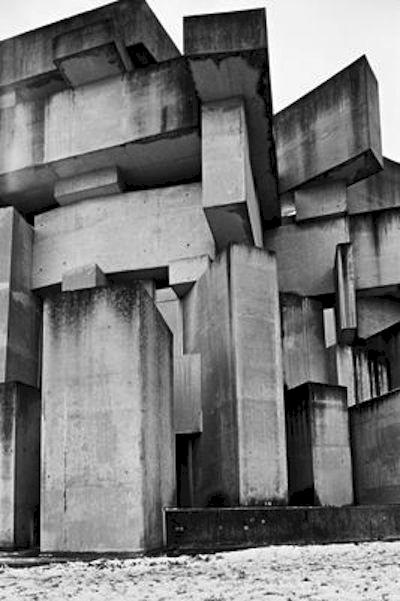 AGLAIA S. KONRAD | Wien, 2014 | BW digitaler Print auf archival paper Fotopapier: 143,2 x 98,1 cm (56 3/8 x 38 5/8 in.) |  Erworben aus den Mitteln der Galerieförderung des BMUKK | Albertina, Wien