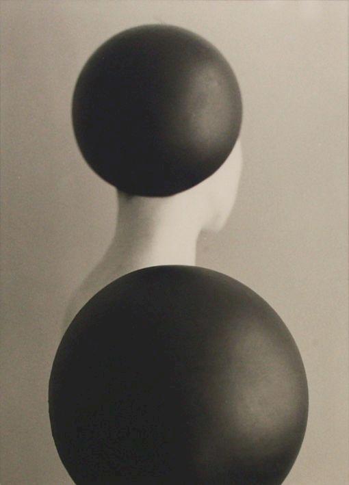 TINA LECHNER | Untitled, 2012 | Silbergelatineabzug 44,5x36,5cm | Erworben aus den Mitteln der Galerieförderung des BMUKK | Albertina, Wien