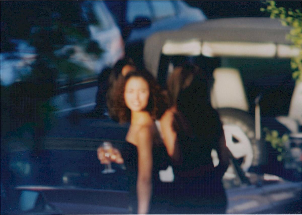 G.R.A.M. | Ohne Titel, aus: Paparazzi (L.A.), 1997 | C-Print, Diasec, 21 x 30 cm | Erworben aus den Mitteln der Galerieförderung des BMUKK von der Galerie Christine König, Wien | Albertina, Wien © G.R.A.M.